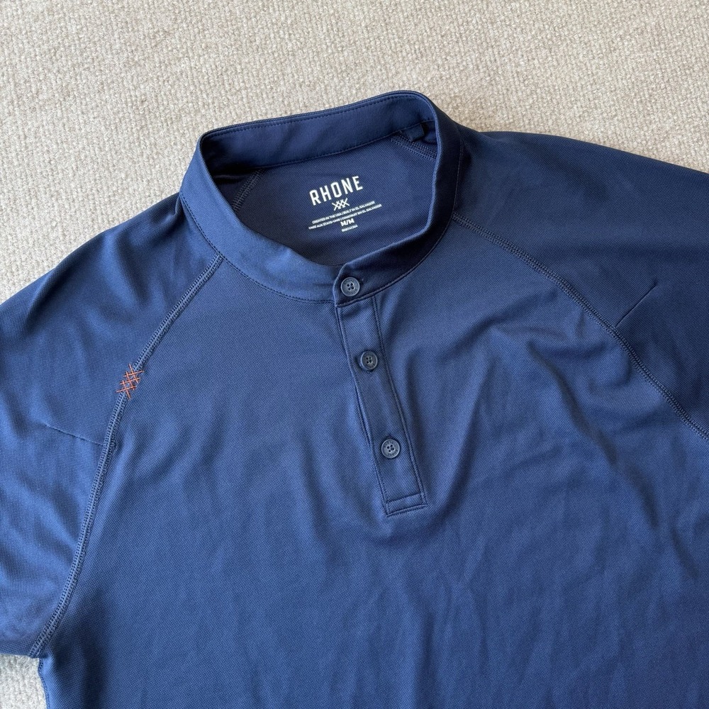 Rhone Navy Blue Short Sleeve Athletic Tencel Men's Size Medium